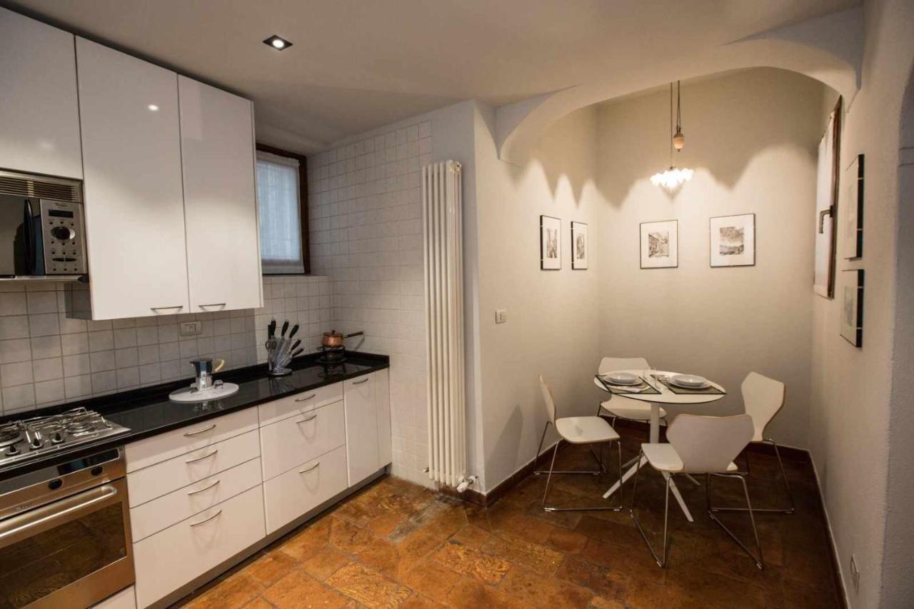 Historical Apartment In The Center Of Gravedona - Larihome A02 Luaran gambar