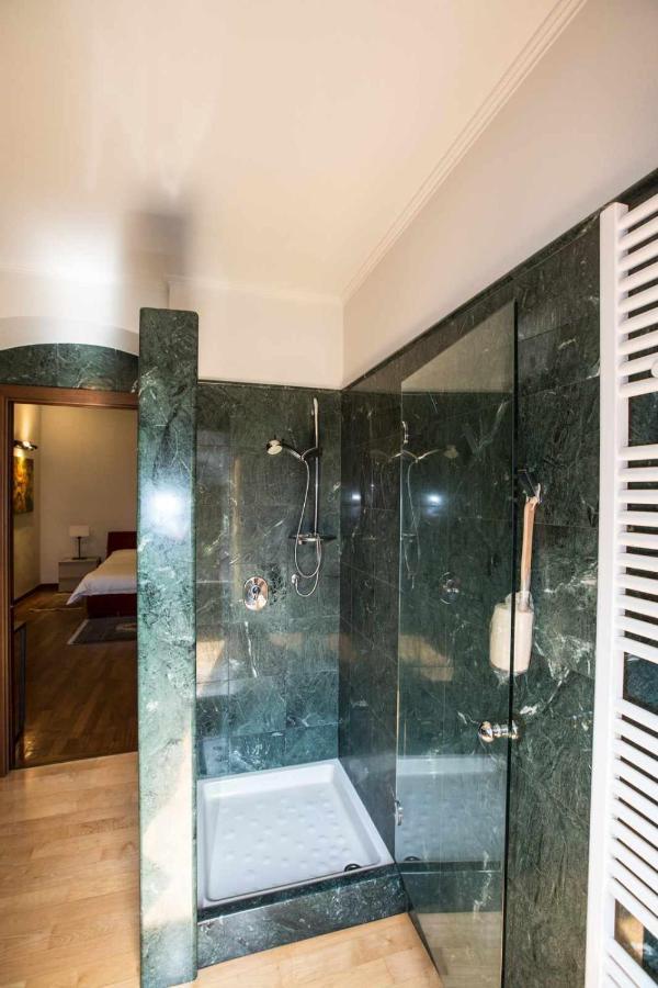 Historical Apartment In The Center Of Gravedona - Larihome A02 Luaran gambar